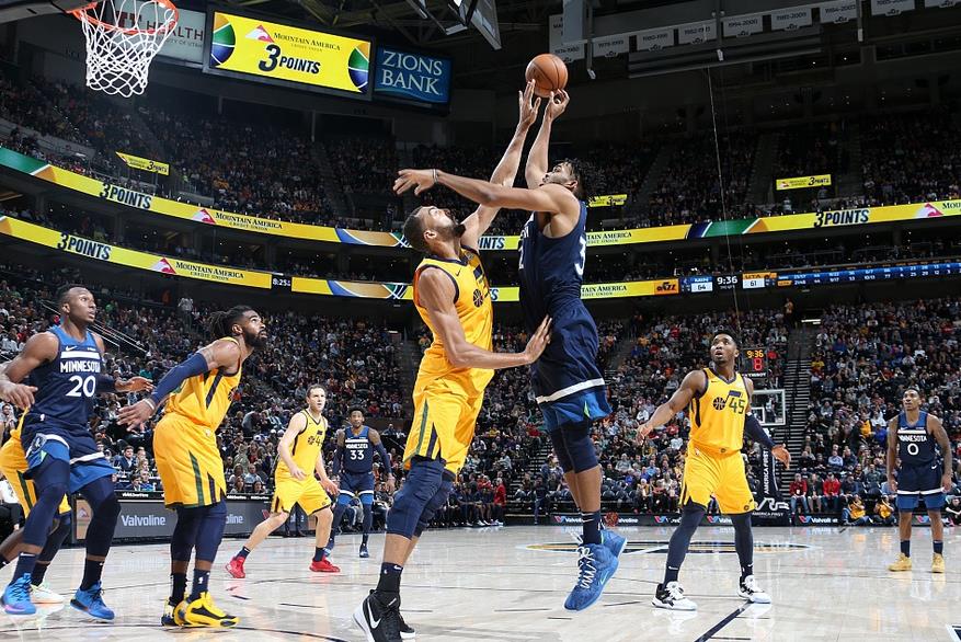 NBA常规赛 森林狼112-102爵士 图集
