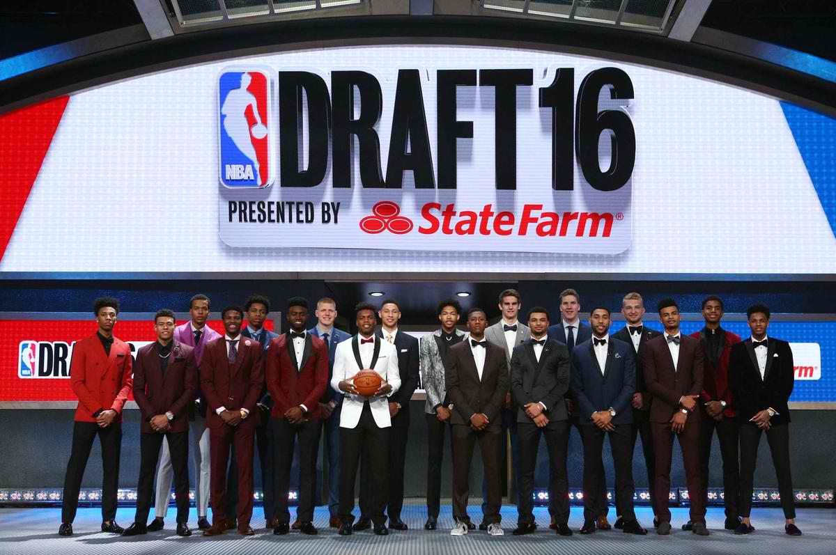 2016届NBA选秀大合照 回顾当年还青涩新秀们