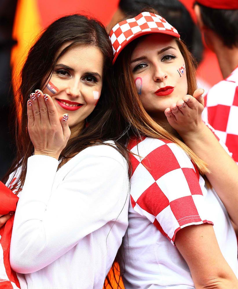 回顾：欧洲杯观战的那些高颜值女球迷