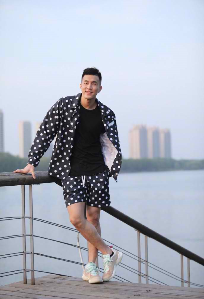 CBA时常潮男：辽宁男篮郭艾伦