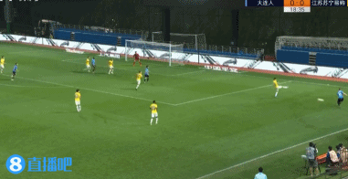 大连人 VS 江苏苏宁 图集