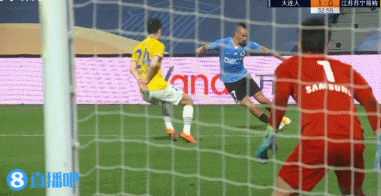 大连人 VS 江苏苏宁 图集