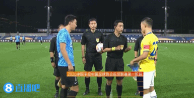 大连人 VS 江苏苏宁 图集