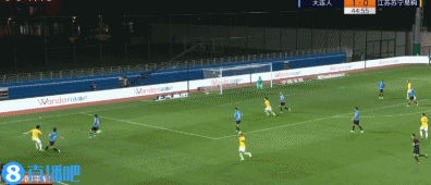 大连人 VS 江苏苏宁 图集