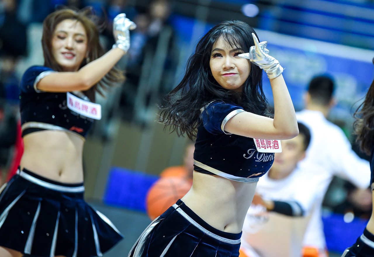 今日图集：赛场精灵啦啦队