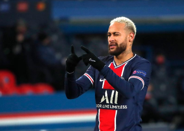 落选年度最佳球员三甲 ‧ 内马尔嘲讽FIFA