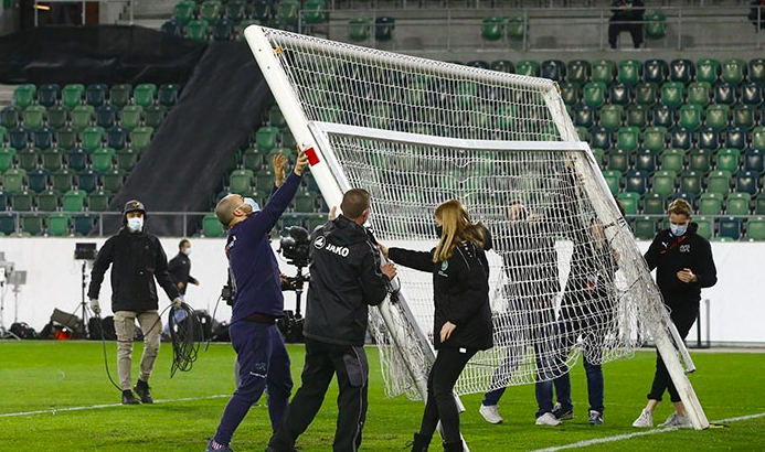 主场优势？世预赛瑞士球场球门高度过高，FIFA官员要求更换