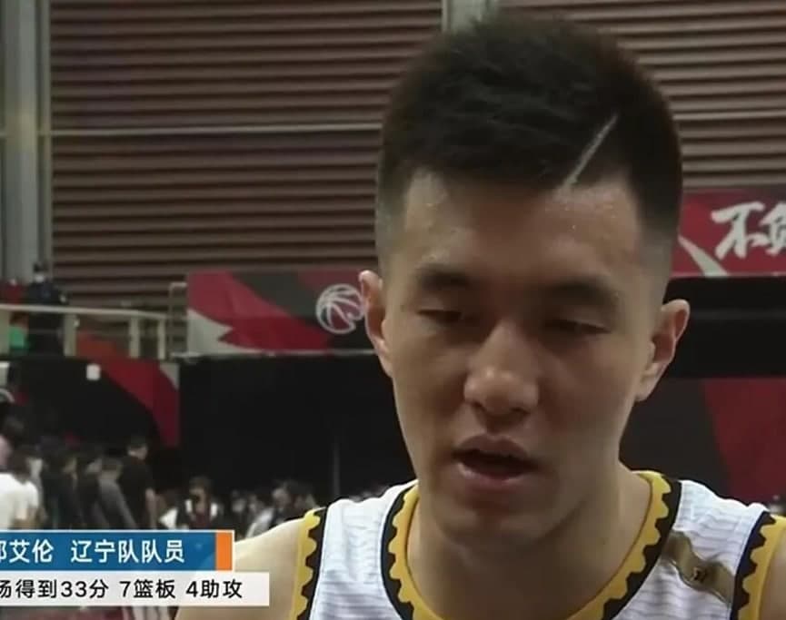 一战封神！球迷狂喊MVP，大侄子哽咽！