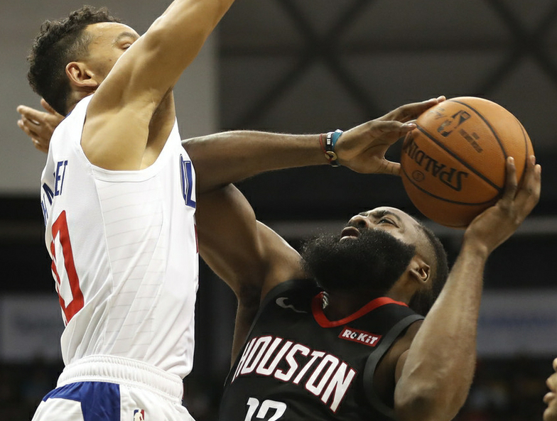 NBA季前赛，火箭以109-96战胜快船