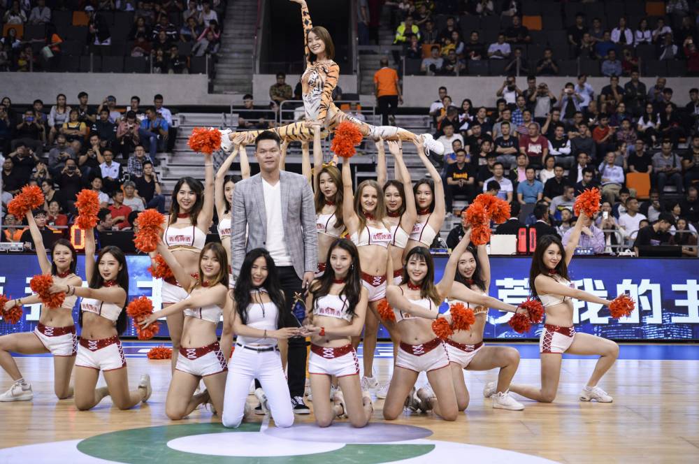 今日图集：灵动的CBA啦啦队姑娘