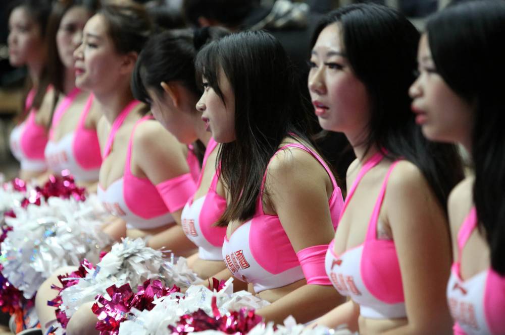 今日图集：灵动的CBA啦啦队姑娘