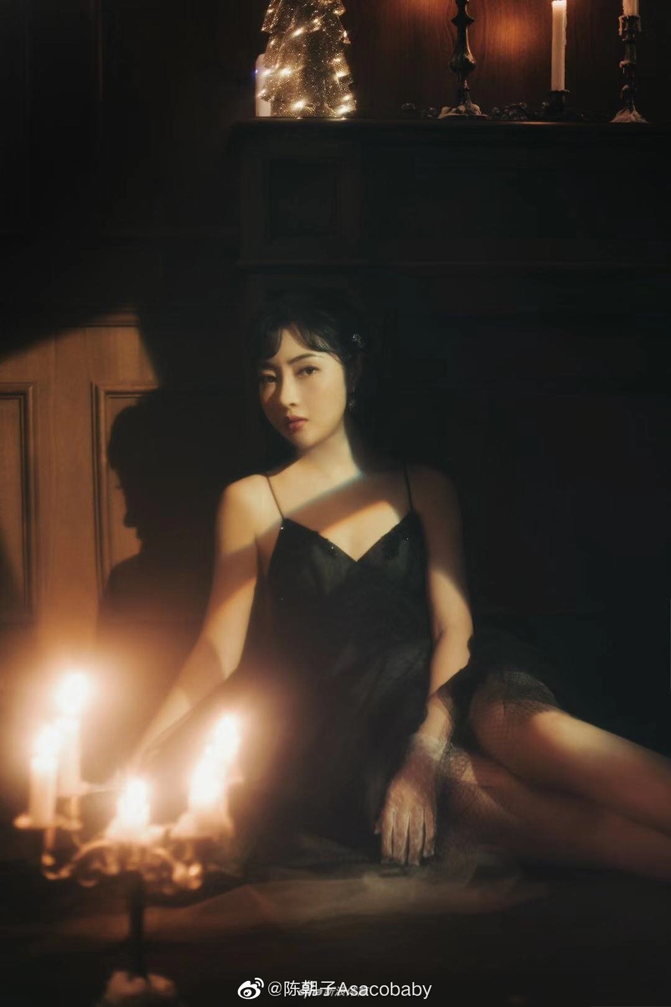 足球宝贝：陈朝子一组复古美照！